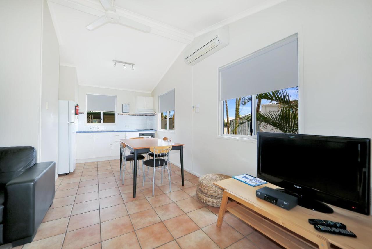 Cane Village Holiday Park Bundaberg Exterior photo